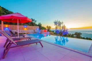 Villa Yiğit 2, Doğa Manzaralı , Korunaklı | Kalkan Villa 
