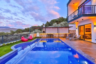 Villa Zirve 1 | Secluded Jacuzzi Villa in Kalkan Yeşilköy
