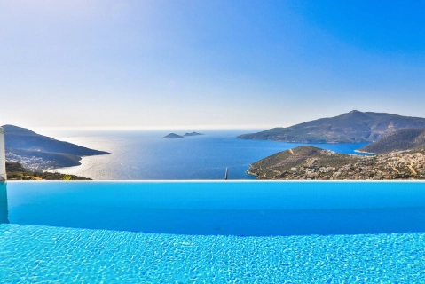 Villa Adora 2