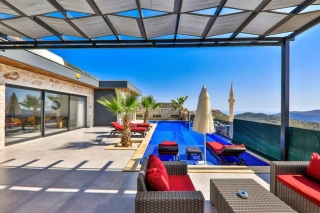 Villa Royal Romeo | Kalkan’da Deniz Manzaralı Isıtmalı Havuzlu Villa