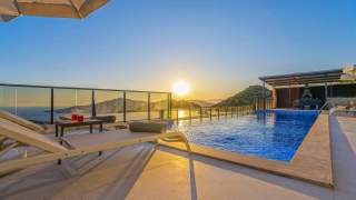 Villa The Moon 2 | Luxusvilla mit Meerblick in Kalkan Sarnıçbaşı