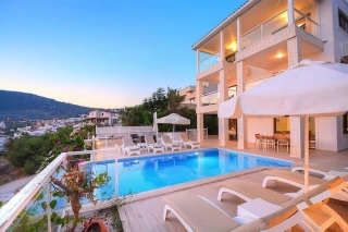 Villa Samsara, Meerblick, Schlafmöglichkeiten für 8 | Kalkan-Villa