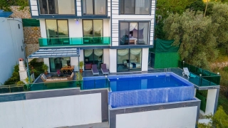 Villa Eagle 1 , Doğa Manzaralı , 6 Kişilik | Kalkan Villa 
