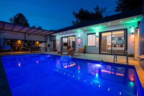 Villa Eyfel Duo