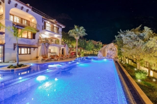 Villa Kaktüs Evi | Luxusvilla mit Rutschen, Innenpool und Hamam 