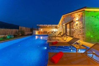 Villa Opulent, Doğa Manzaralı, 4 Kişilik | Kalkan Villa