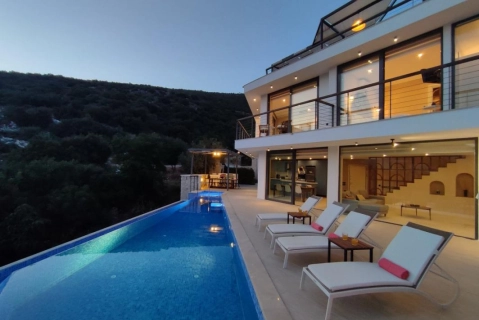 Villa Ship Ahoy