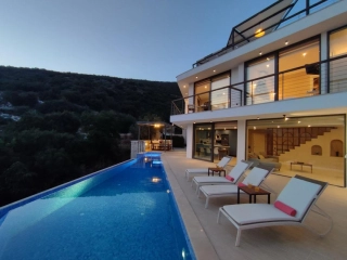 Villa Ship Ahoy, Luxus Villa für 8 Personen in Kalkan | Schild