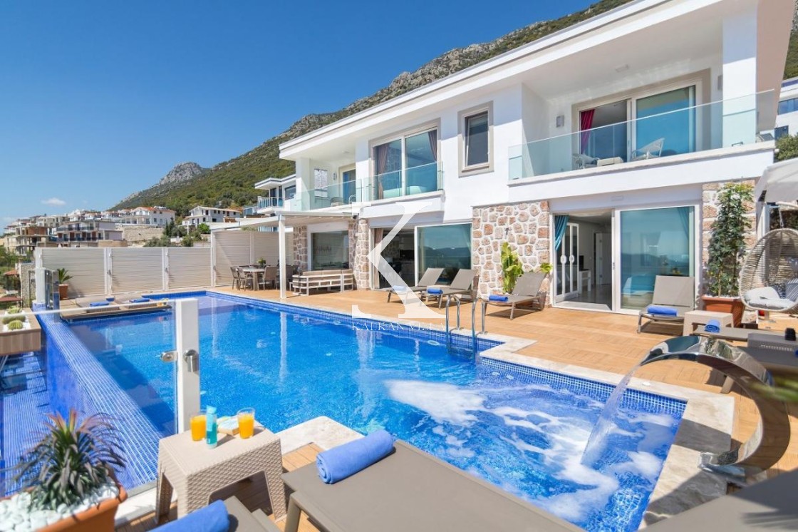 Villa La Mer Azur, 4 Yatak Odalı Lüks Villa | Kalkan Villa