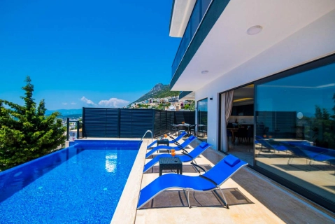 Villa Moonlight