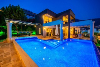 Villa Adalar, Kalkan’da 8 Kişilik Lüks Kiralık | Kalkan villa