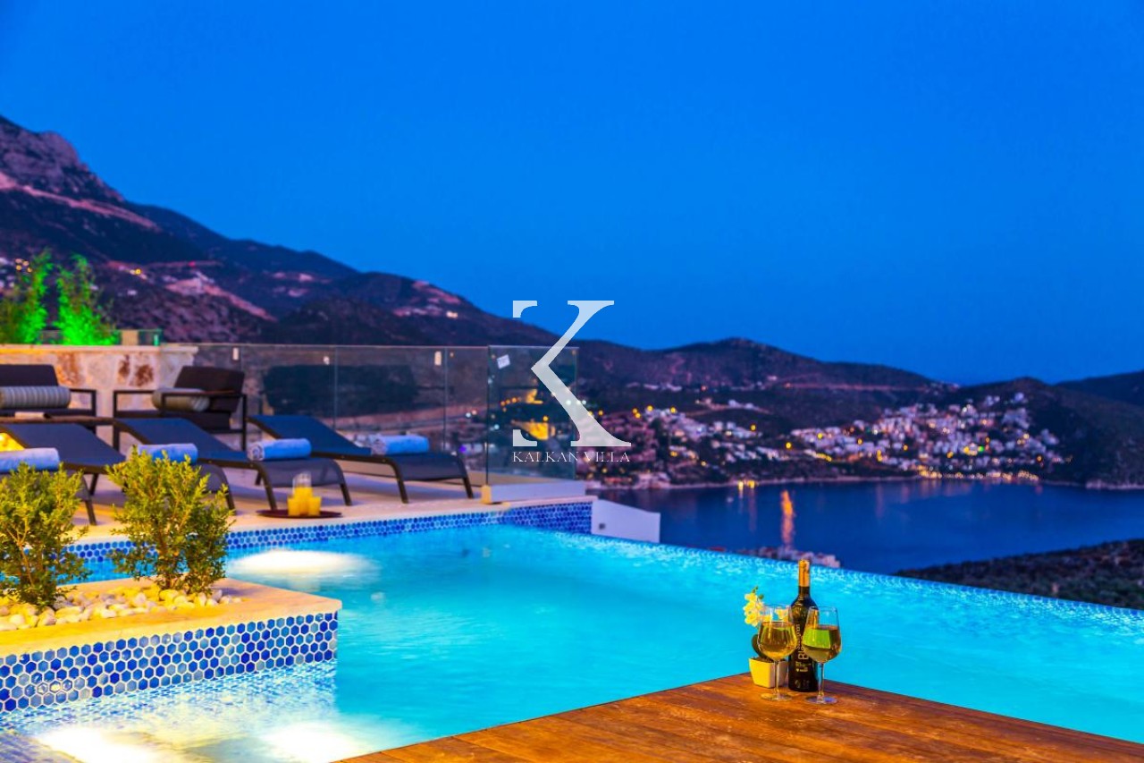 Villa Marvel